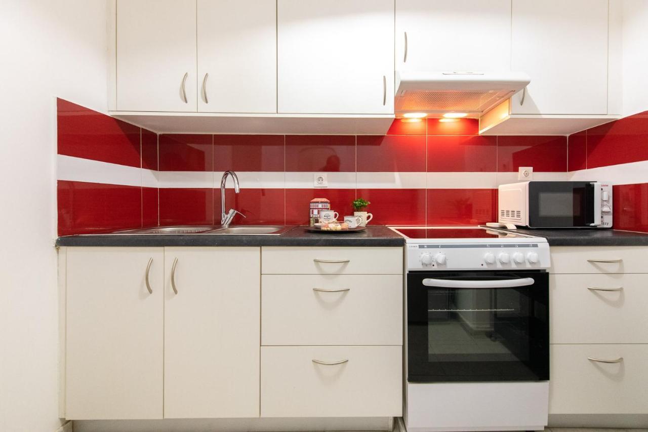 Nadia'S Boutique Apartment, Афіни Екстер'єр фото